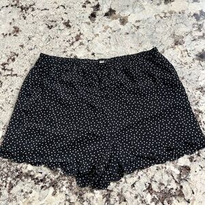 Lauren Conrad pre-loved scalloped shorts. Size L